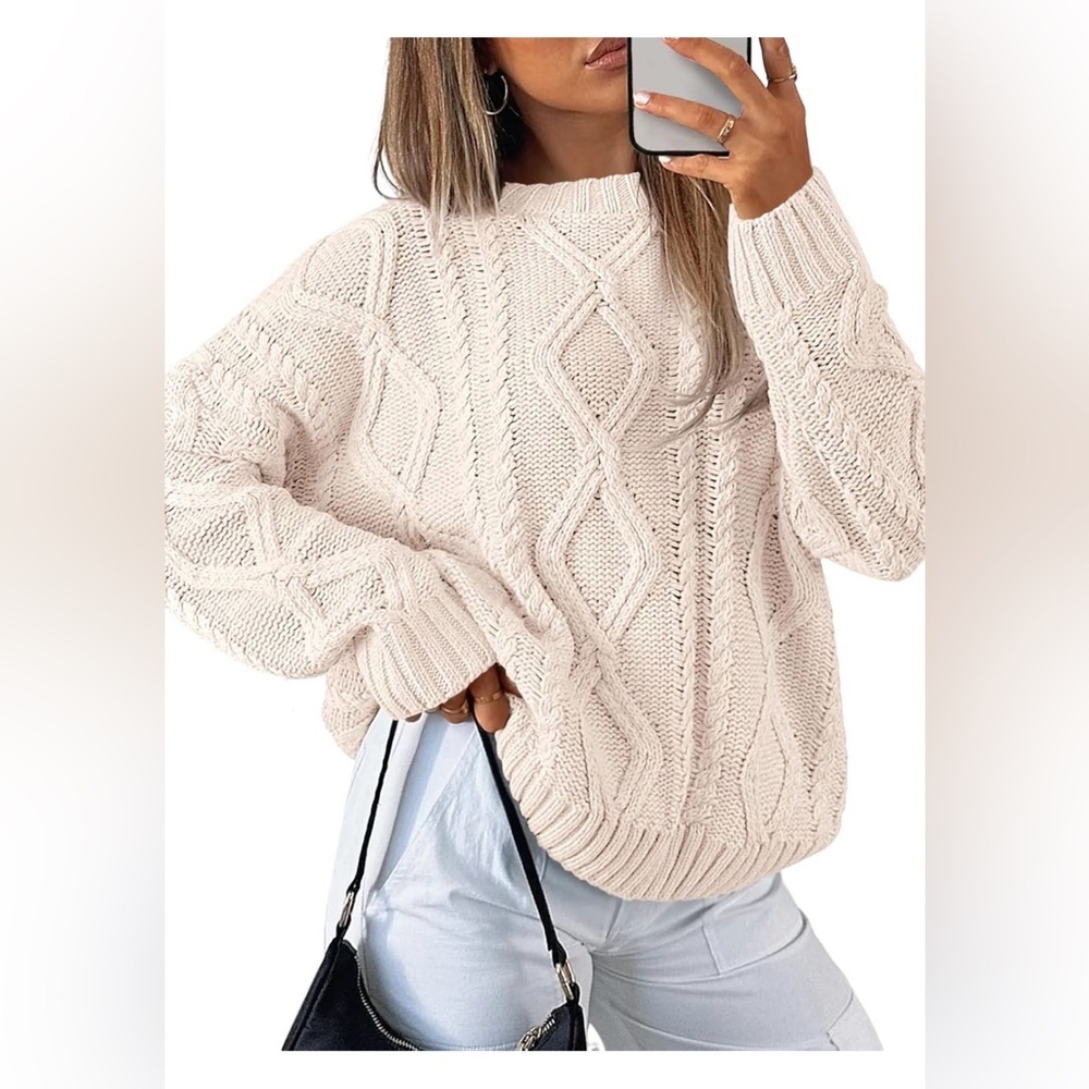 🆕Cozy Cable Knit Sweater